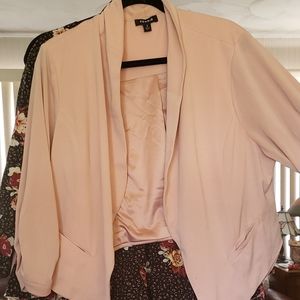 Torrid crepe sz 2 2x 18 20 Jacket Blazer Peach